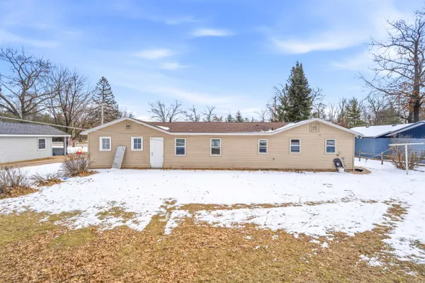 $189,900 | N6309 Lake Drive, Shawano, WI 54166