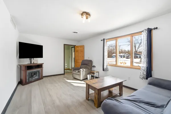 $189,900 | N6309 Lake Drive, Shawano, WI 54166