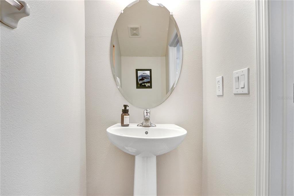 6936 Towne Lake Road Riverview, FL 33578 - Photo 11 of 45 Gallery Image 11