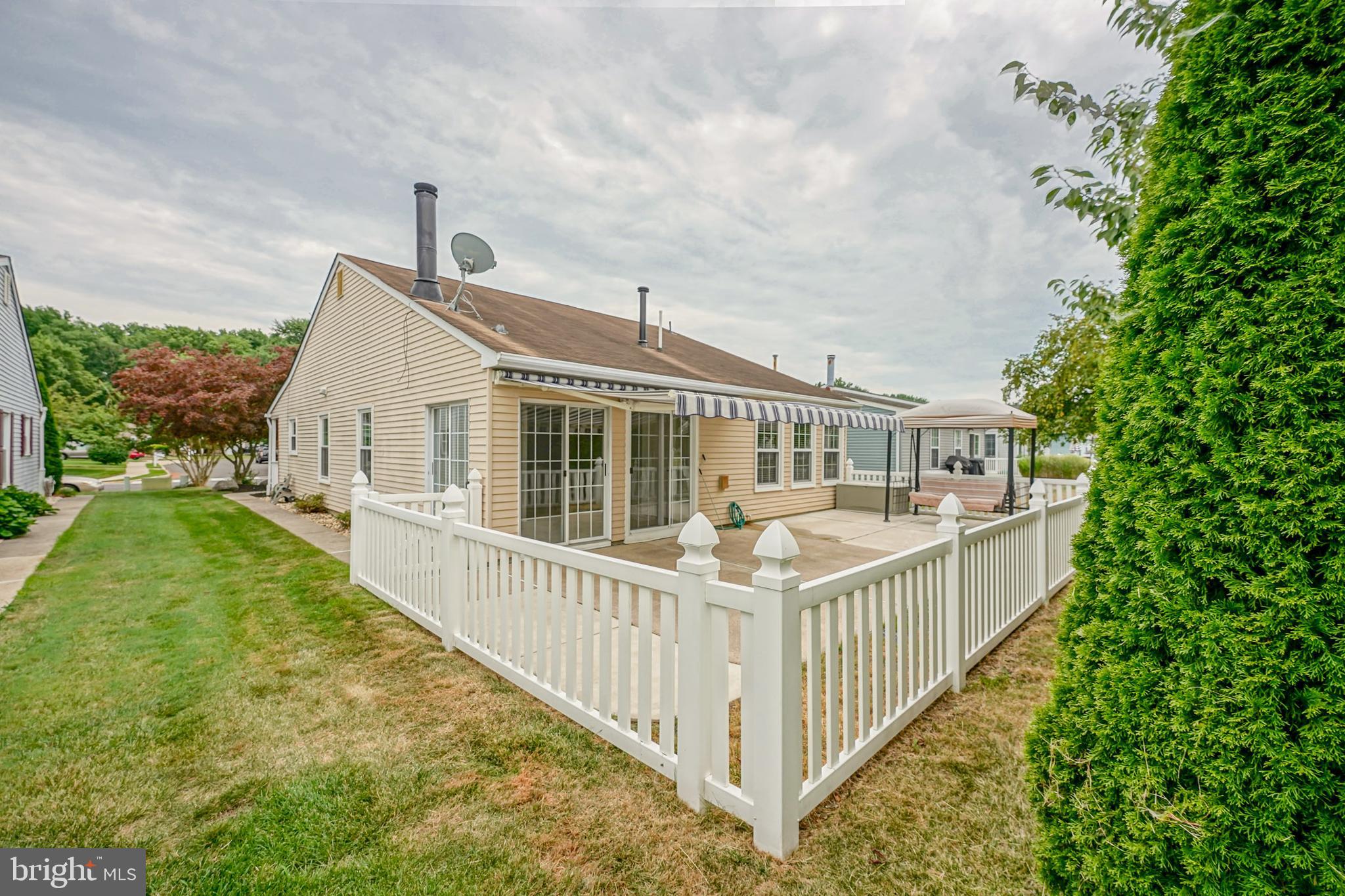 9 Emory Lane Mount Laurel, NJ 08054 - Photo 29 of 31 Vinyl Fence around Patio