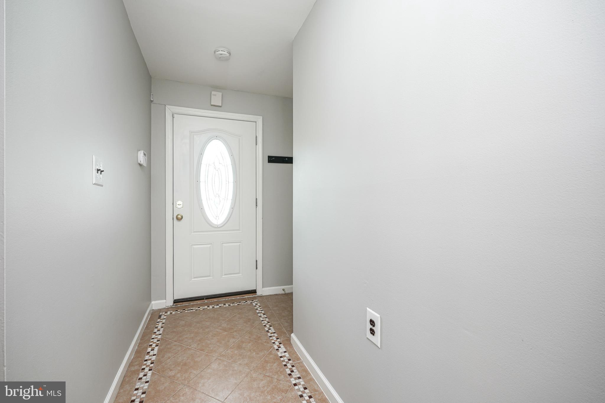 9 Emory Lane Mount Laurel, NJ 08054 - Photo 8 of 31 Tile Foyer Entry