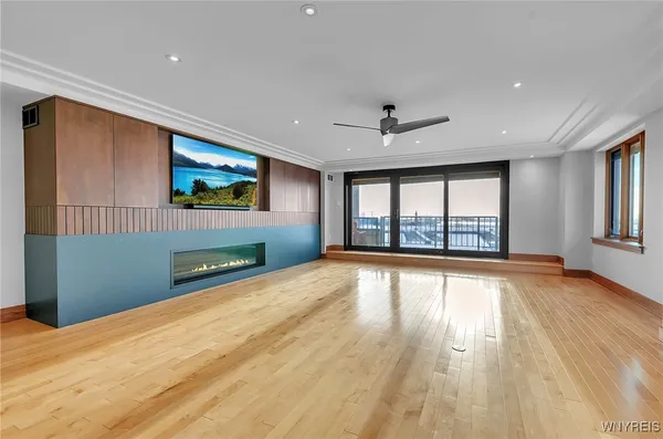 $999,900 | 40 Waterfront Circle, Buffalo, NY 14202