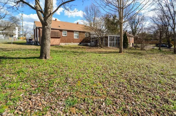 $2,700 | 608 Shady Lane, Nashville, TN 37206