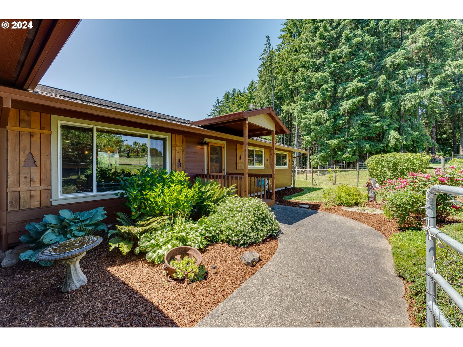 57271 D And P Lane Warren, OR 97053 - Photo 6 of 47 Gallery Image 6
