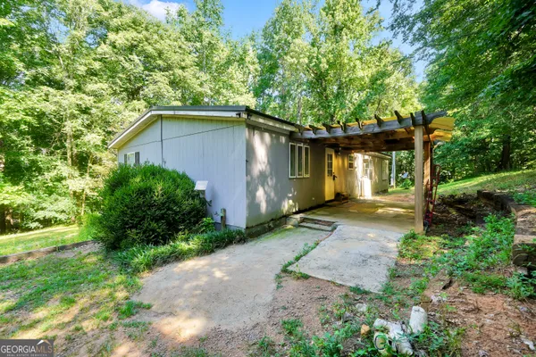 $180,000 | 185 Oak Hill Drive, Forsyth, GA 31029