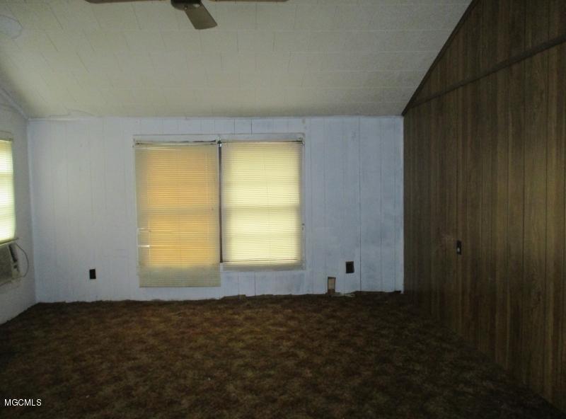 4256 Beaver Dam Road Lucedale, MS 39452 - Photo 5 of 31 LIVING ROOM