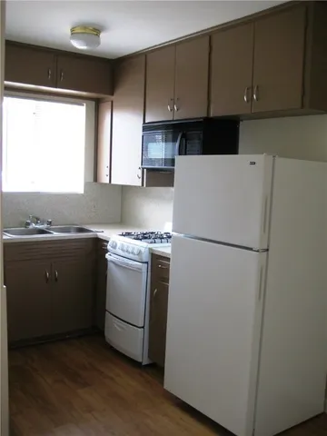 $950 | 926 East Dean Keeton Street, Unit 210, Austin, TX 78705