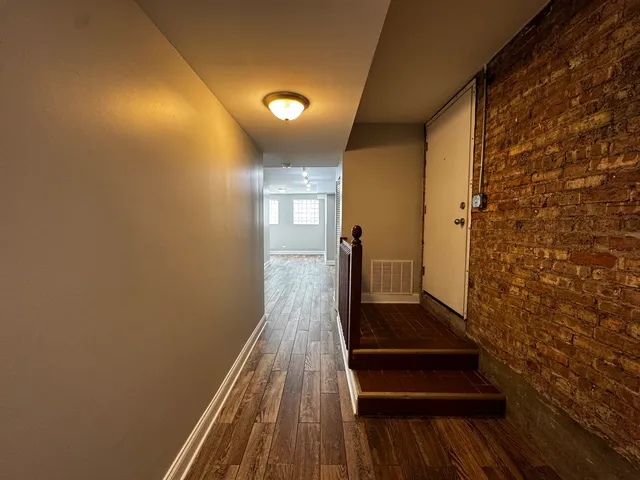 $1,995 | 5001 North Sawyer Avenue, Unit GDN, Chicago, IL 60625
