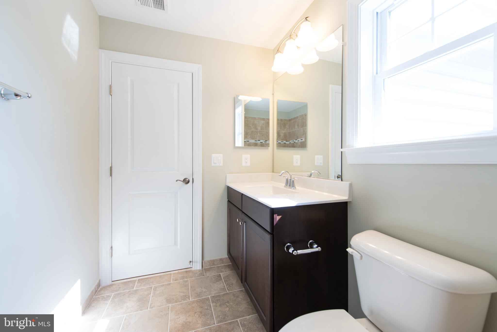 562 Broadneck Road Annapolis, MD 21409 - Photo 17 of 49 Gallery Image 17