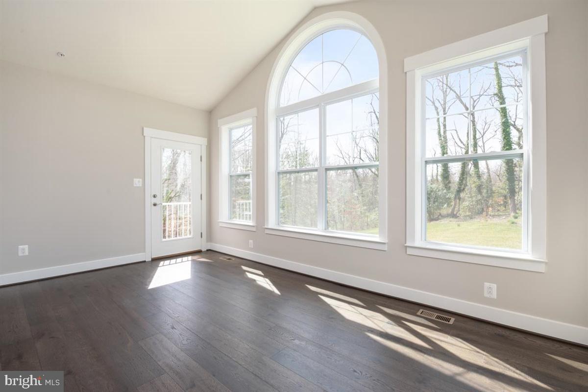 562 Broadneck Road Annapolis, MD 21409 - Photo 24 of 49 Gallery Image 24