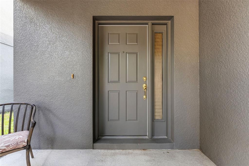 10257 Newminster Loop Ruskin, FL 33573 - Photo 4 of 52