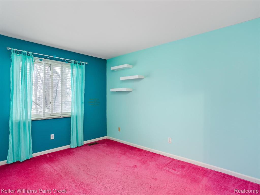 673 Lake Ridge Road Rochester Hills, MI 48307 - Photo 19 of 26