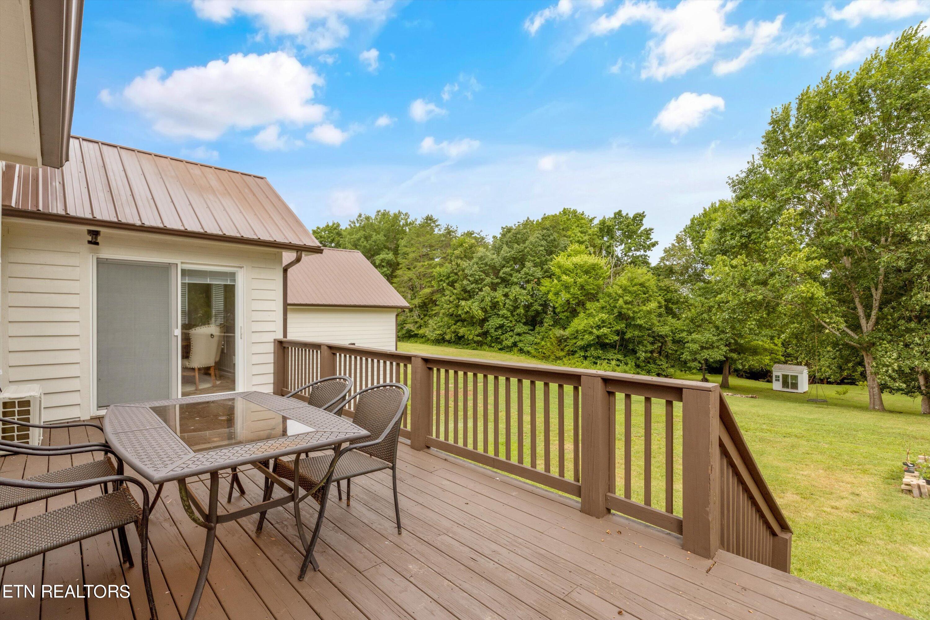9113 Wyrick Road Corryton, TN 37721 - Photo 9 of 47 06-9113 Wyrick Rd V2-06