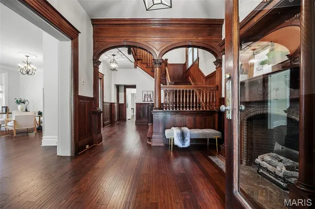 $925,000 | 4410 Westminster Place, St. Louis, MO 63108