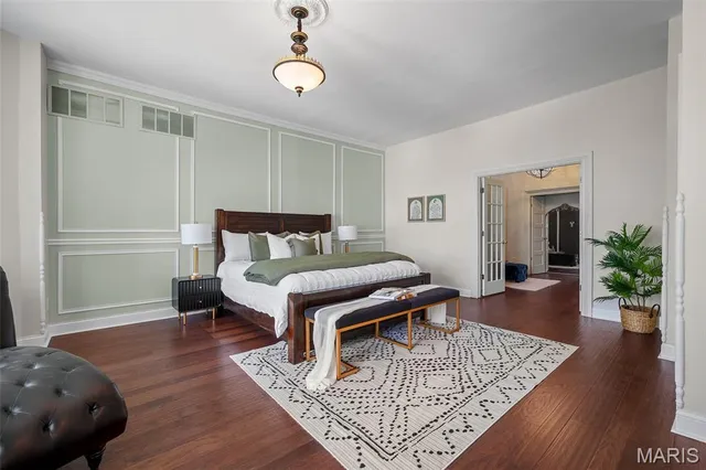 $925,000 | 4410 Westminster Place, St. Louis, MO 63108