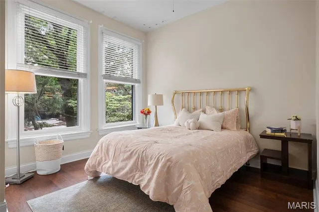 $925,000 | 4410 Westminster Place, St. Louis, MO 63108