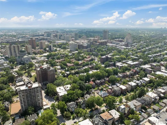 $925,000 | 4410 Westminster Place, St. Louis, MO 63108