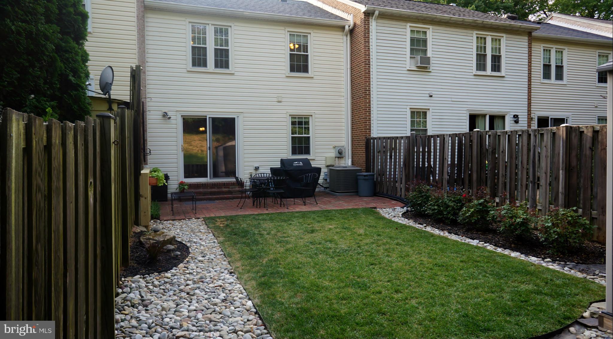 8373 Luce Court Springfield, VA 22153 - Photo 13 of 27 Exterior (Rear)