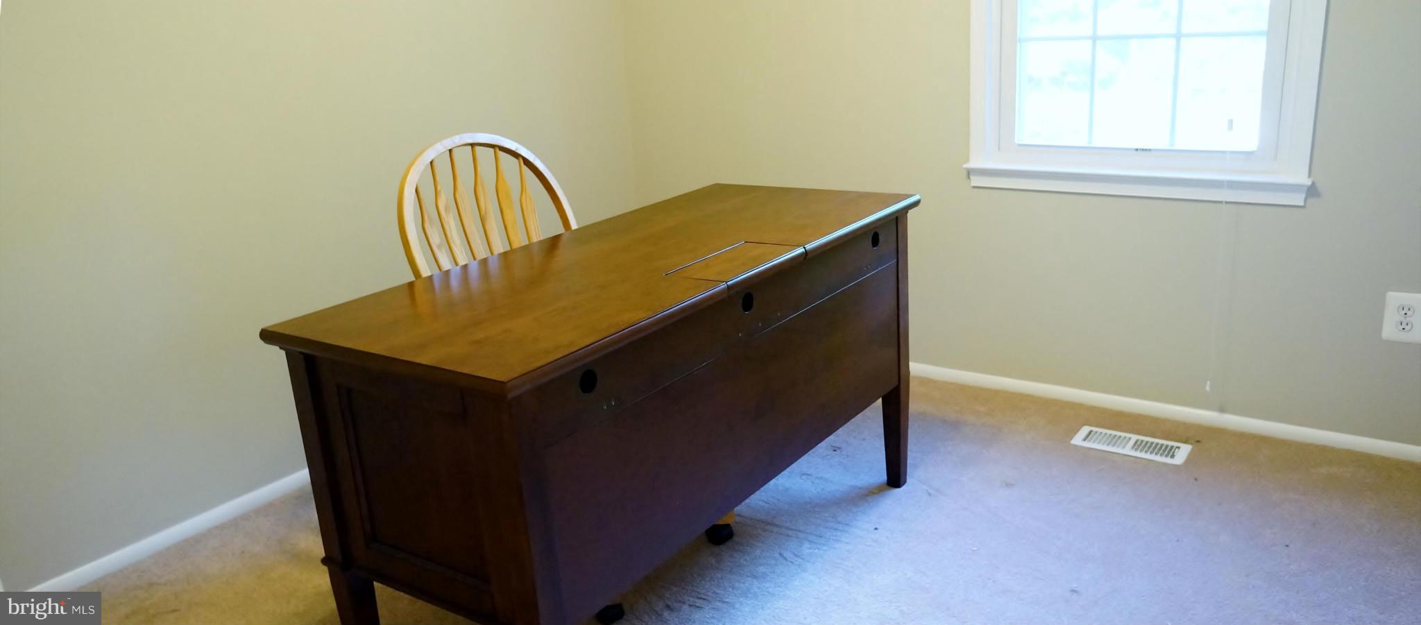 8373 Luce Court Springfield, VA 22153 - Photo 24 of 27 Bedroom