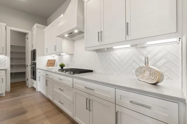 $763,999 | 124 El Paso Bend, New Waverly, TX 77358