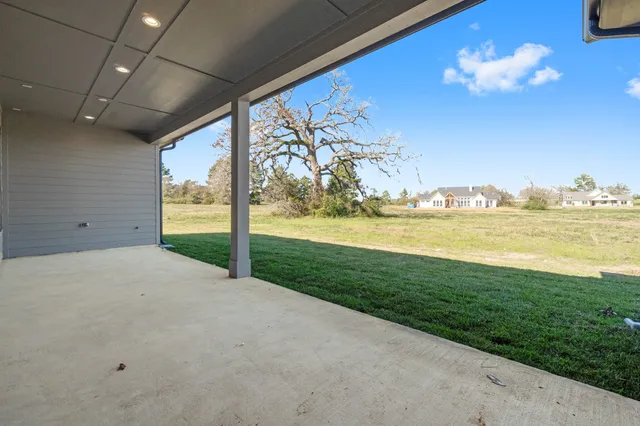 $763,999 | 124 El Paso Bend, New Waverly, TX 77358