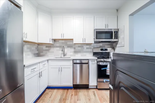 $199,900 | 50 Greenhouse Road, Unit 42C, Bridgeport, CT 06606