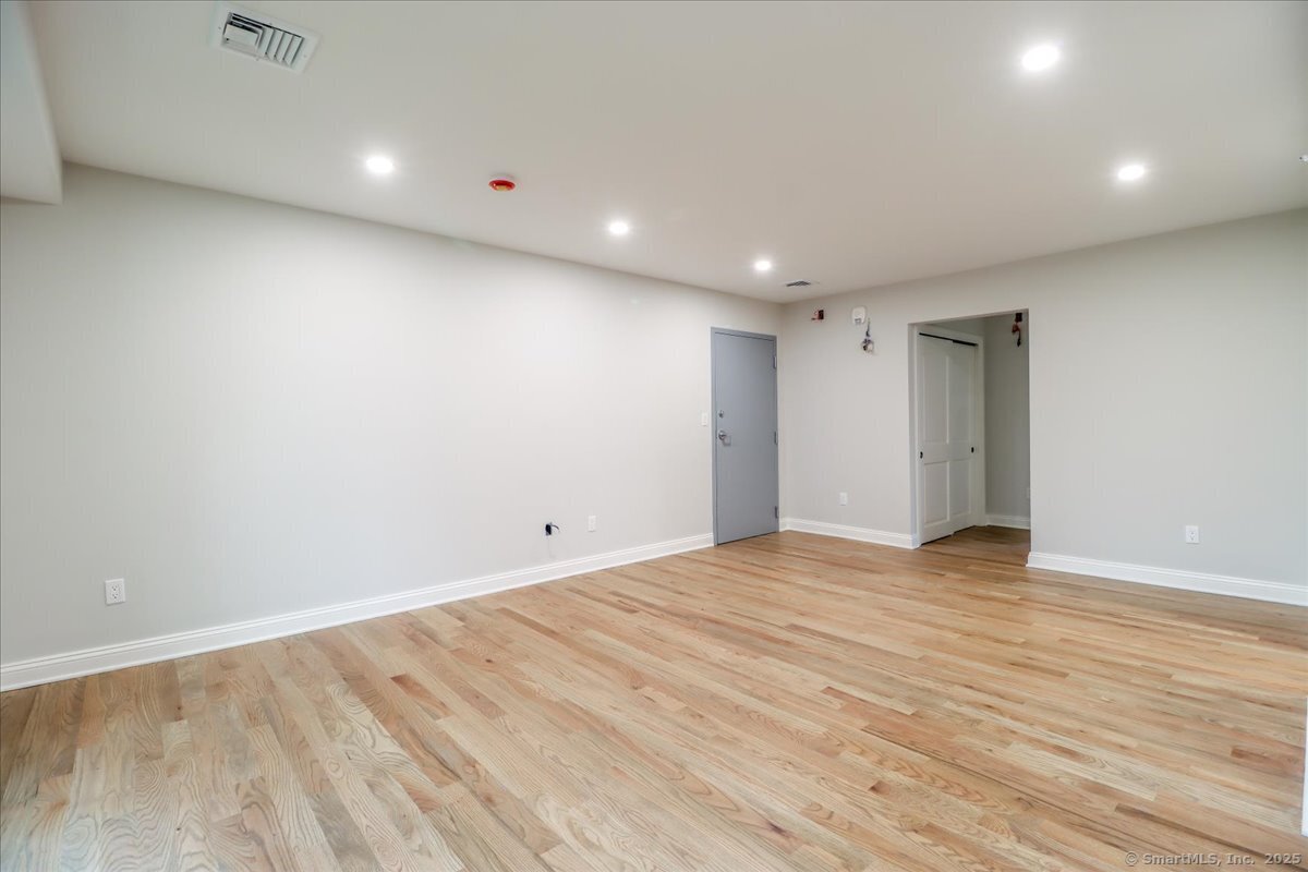 50 Greenhouse Road, Unit 42C Bridgeport, CT 06606 - Photo 9 of 26