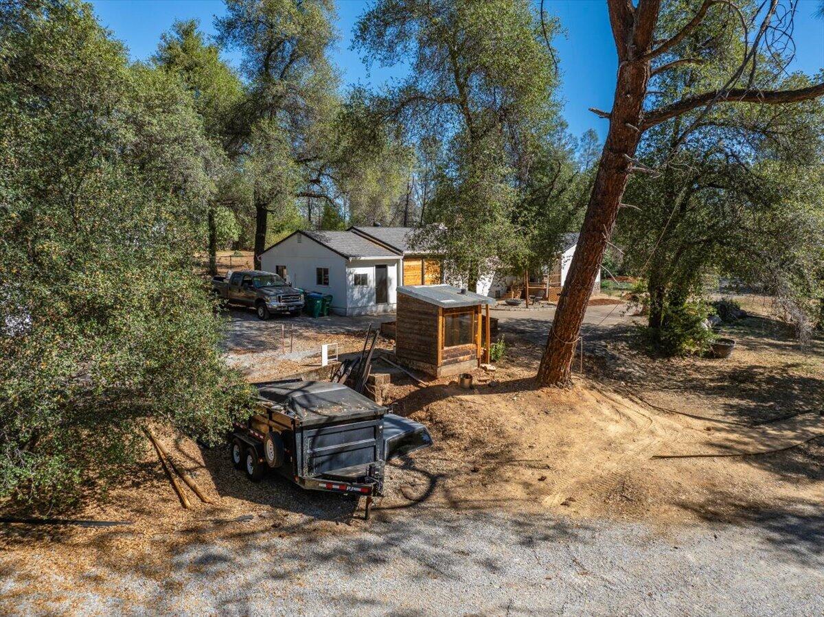 12764 Charters Lane Redding, CA 96003 - Photo 27 of 40 37-12764 Charters Ln - E-8