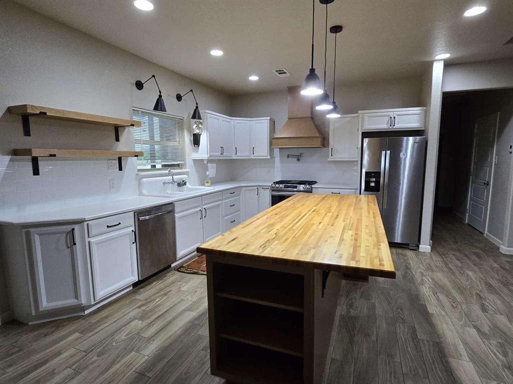 3250 Springfield Road Springtown, TX 76082 - Photo 5 of 19