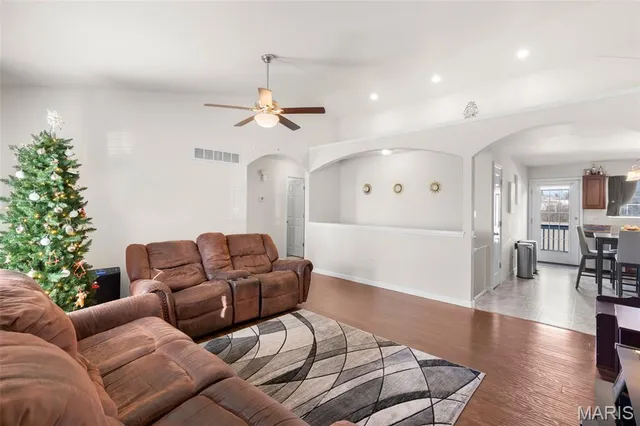 $249,000 | 323 Park Hill Drive, Union, MO 63084