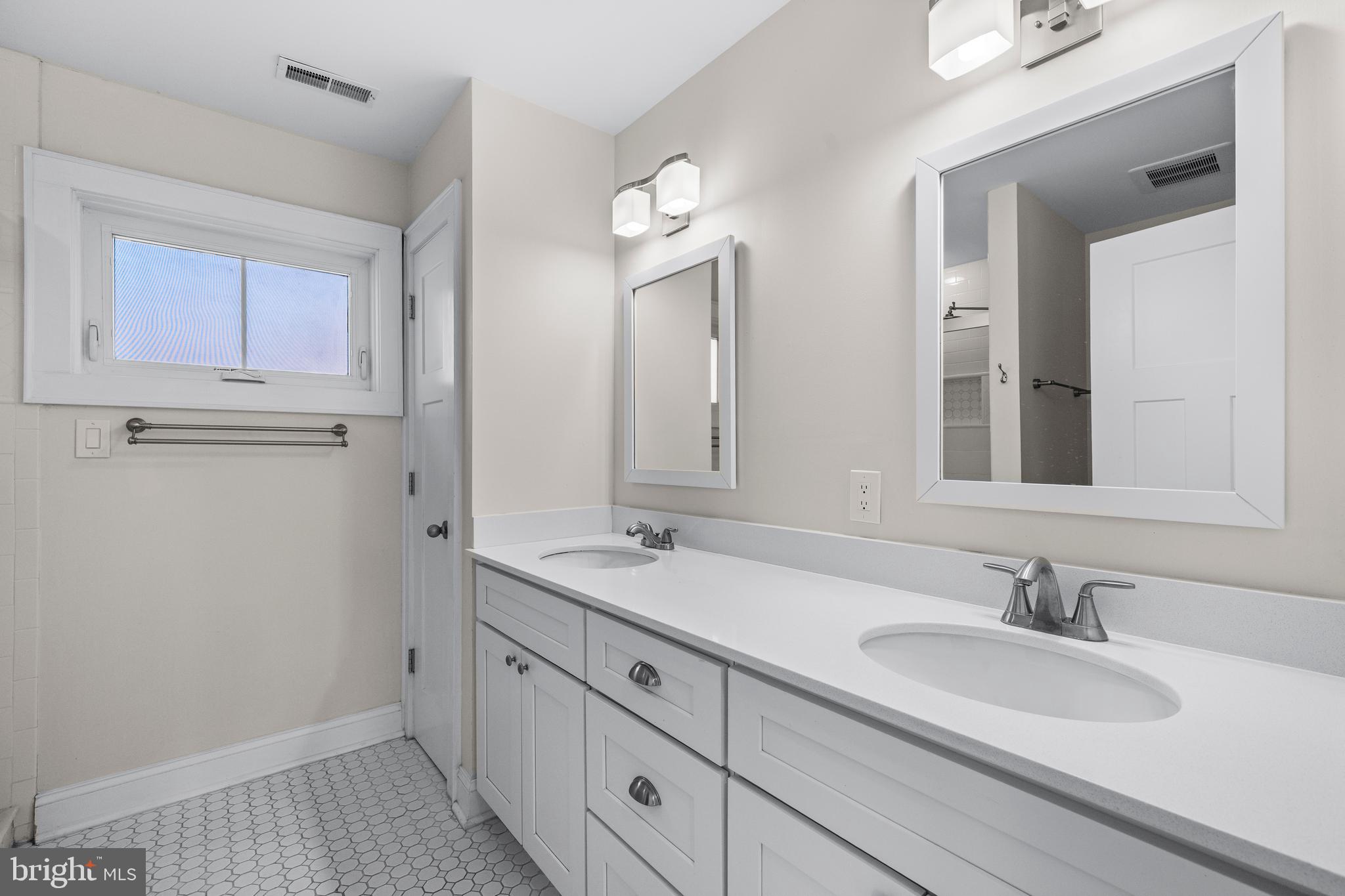 8210 Grove Street Silver Spring, MD 20910 - Photo 17 of 45 Gallery Image 17