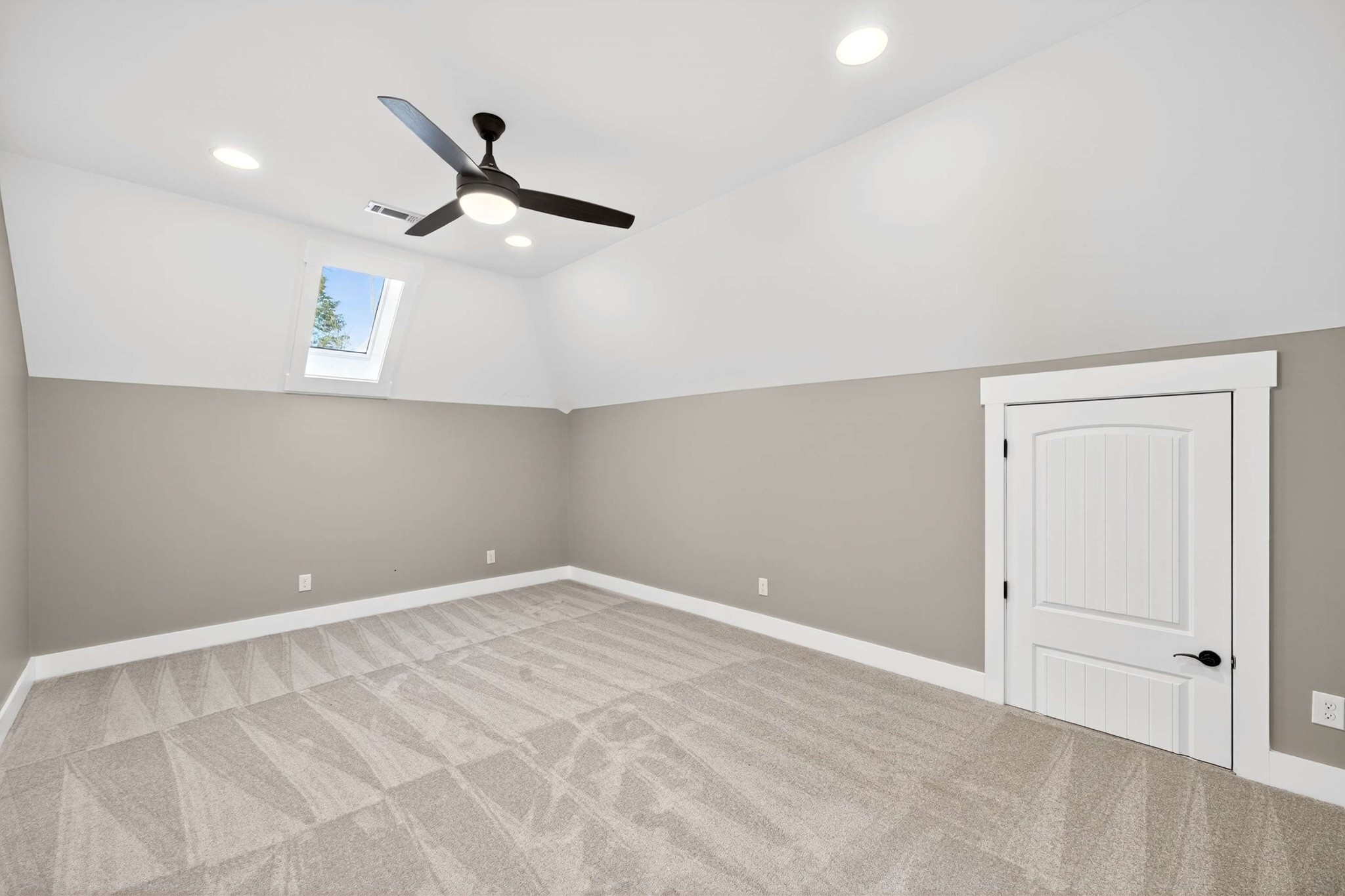 4852 Ash Hill Road Spring Hill, TN 37174 - Photo 35 of 45 an empty room with ceiling fan and window