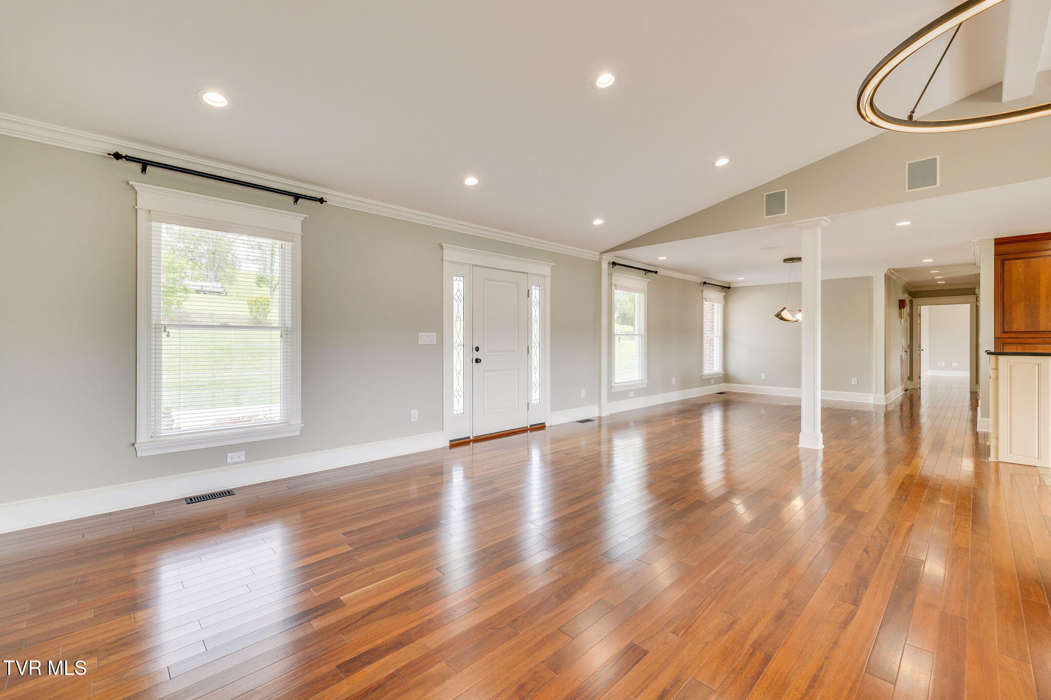 20484 Lake Road Abingdon, VA 24211 - Photo 14 of 84 008