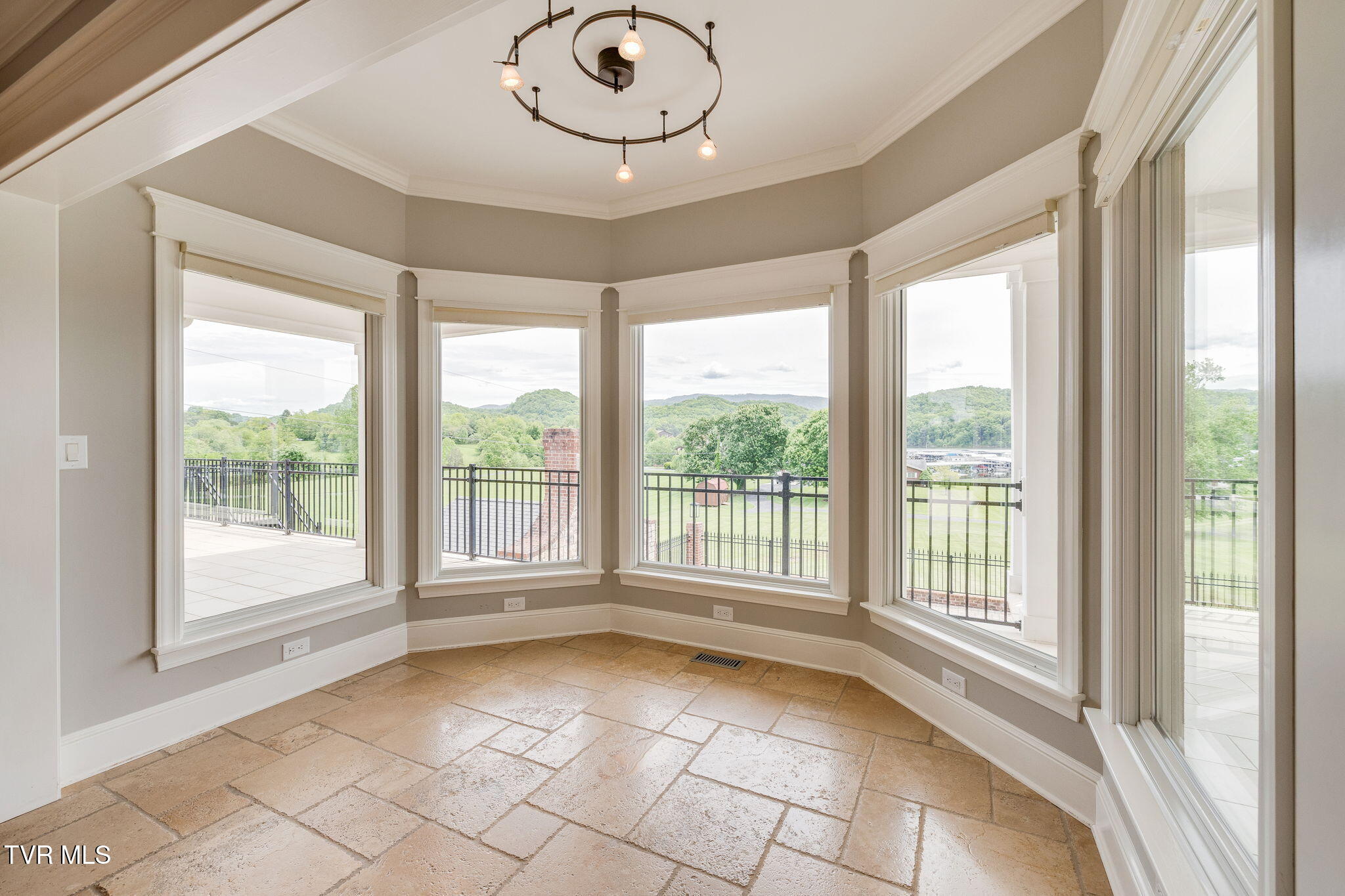 20484 Lake Road Abingdon, VA 24211 - Photo 25 of 84 023