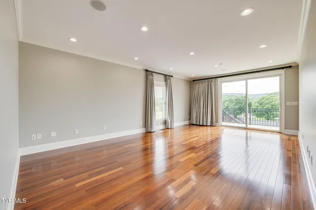 $1,290,000 | 20484 Lake Road, Abingdon, VA 24211