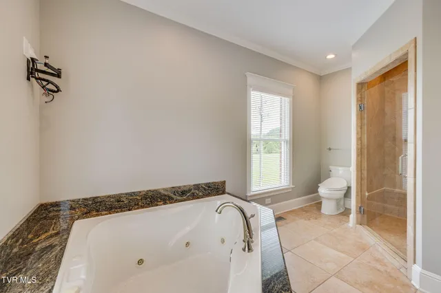 $1,290,000 | 20484 Lake Road, Abingdon, VA 24211