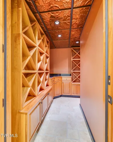 $1,290,000 | 20484 Lake Road, Abingdon, VA 24211