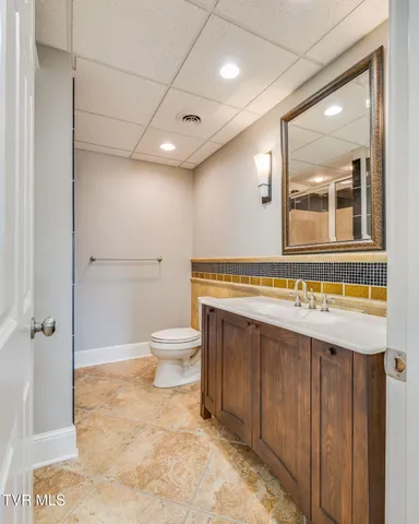 $1,290,000 | 20484 Lake Road, Abingdon, VA 24211