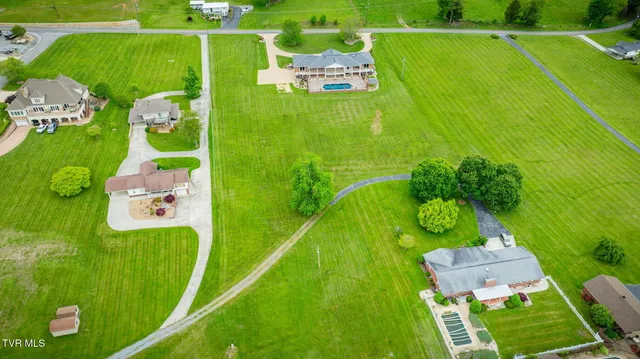 $1,290,000 | 20484 Lake Road, Abingdon, VA 24211