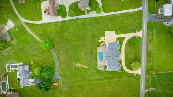 $1,290,000 | 20484 Lake Road, Abingdon, VA 24211