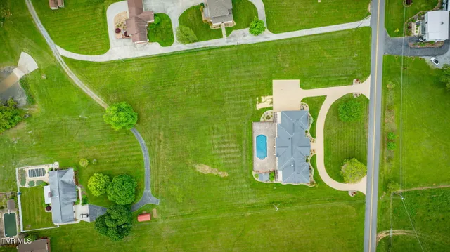 $1,290,000 | 20484 Lake Road, Abingdon, VA 24211