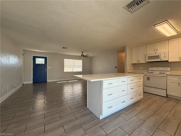 $1,900 | 1315 Northeast Pine Island Lane, Cape Coral, FL 33909