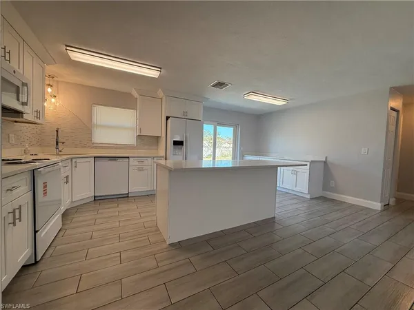 $1,900 | 1315 Northeast Pine Island Lane, Cape Coral, FL 33909