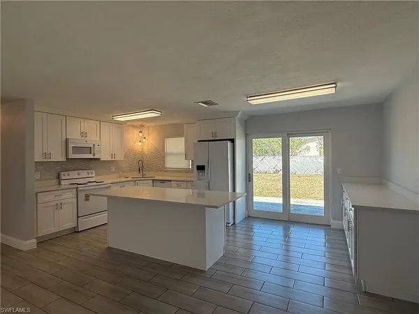 $1,900 | 1315 Northeast Pine Island Lane, Cape Coral, FL 33909