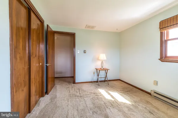 $399,900 | 33 Onyx Lane, Gilbertsville, PA 19525