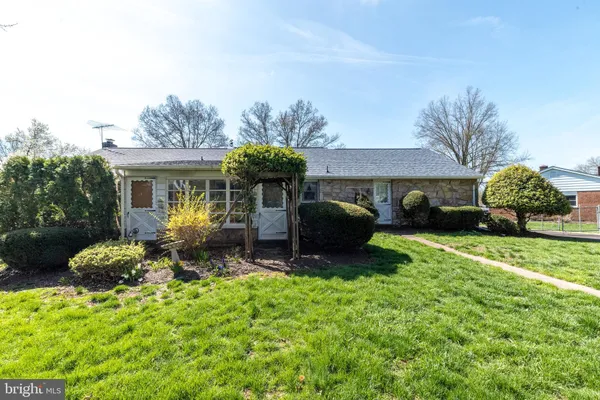$399,900 | 33 Onyx Lane, Gilbertsville, PA 19525