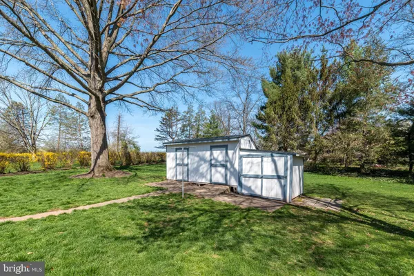 $399,900 | 33 Onyx Lane, Gilbertsville, PA 19525