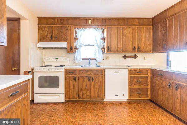 $399,900 | 33 Onyx Lane, Gilbertsville, PA 19525