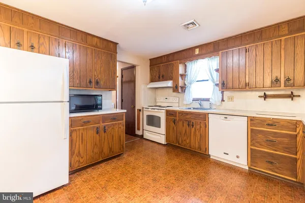 $399,900 | 33 Onyx Lane, Gilbertsville, PA 19525