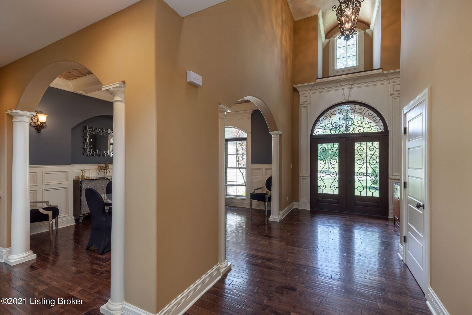 1018 Poplar Ridge Road Goshen, KY 40026 - Photo 5 of 76 Impressive 2 story foyer